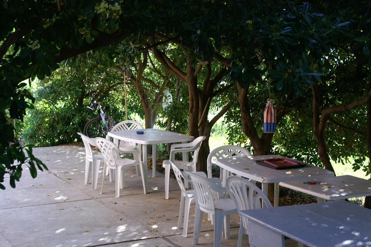 Family Friendly Seaside Apartments Vlasici, Pag - 4319 Exteriér fotografie