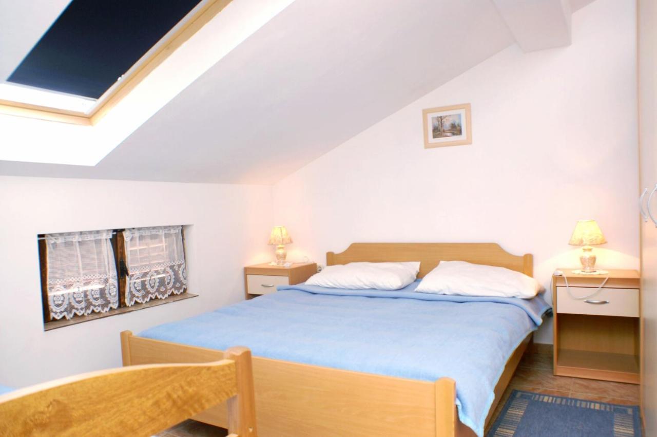Family Friendly Seaside Apartments Vlasici, Pag - 4319 Exteriér fotografie